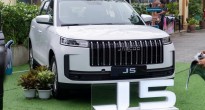 Tháng 8 vắng xe mới, thị trường ô tô Việt chỉ chờ Jaecoo J5 và Lynk & Co 02